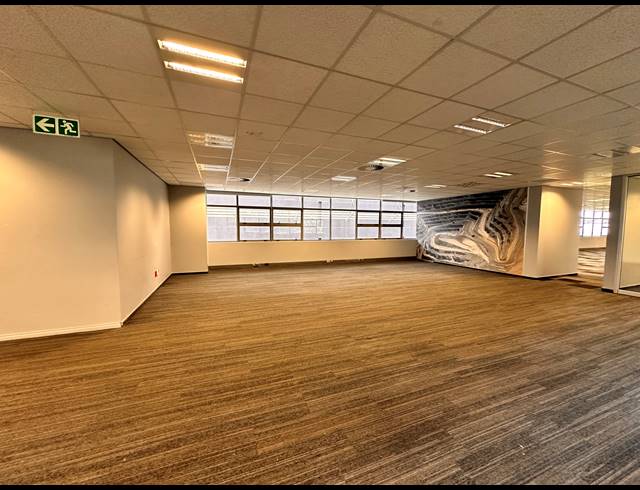 698M² OFFICE TO LET IN ROSEBANK